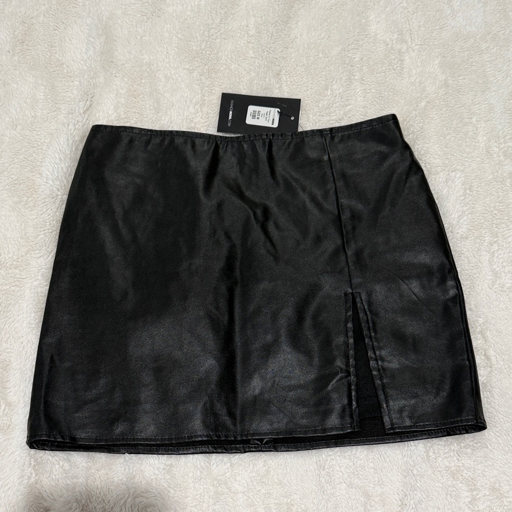 Fashion Nova Black Mini Skirt